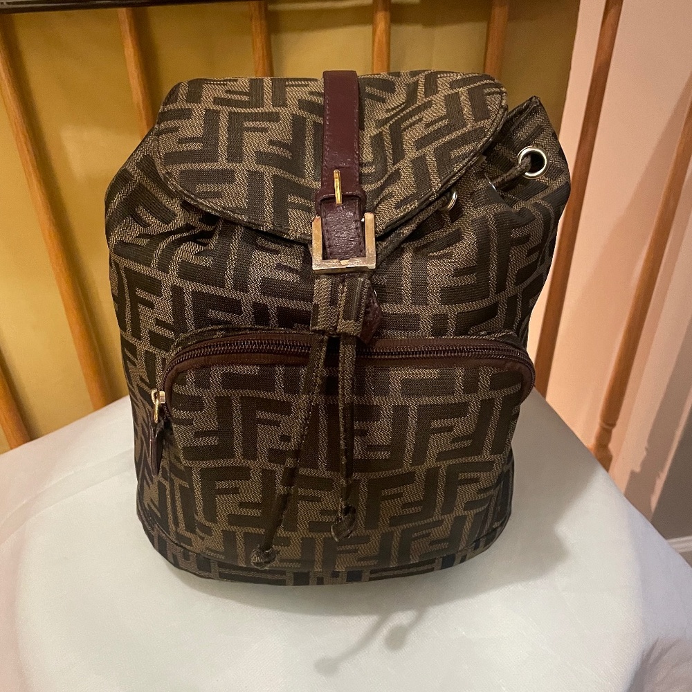 ✨SOLD ✨💴✨UNISEX BACKPACK✨ JUST LISTED💴